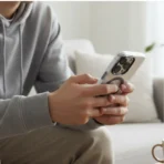 Estuche Protector Con Magsafe Mate Para iPhone 16 pro - Negro - Image 7